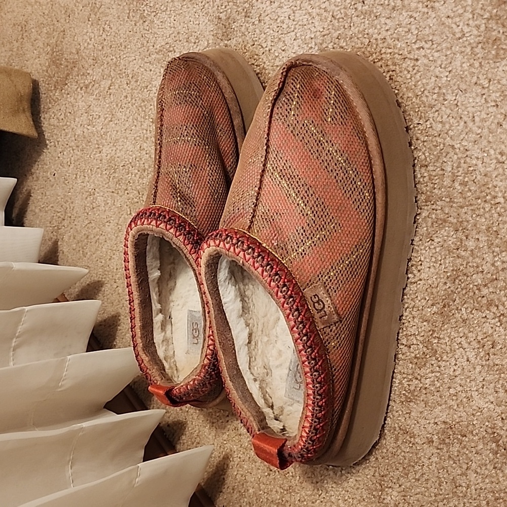 UGG Tazz Maxi Tasman Platform Chestnut Slippers - Picture 1 of 16